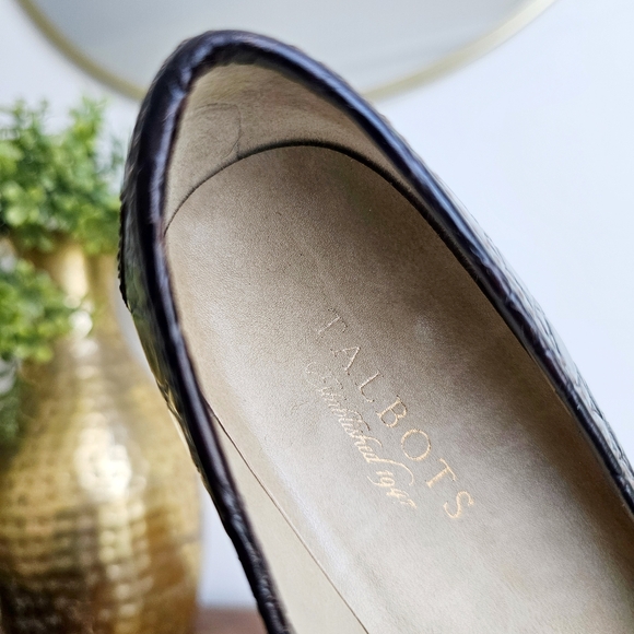 Talbots Crocodile Embossed Genuine Leather Tassel Penny Loafers Dark Brown, 7.5 - Picture 3 of 16